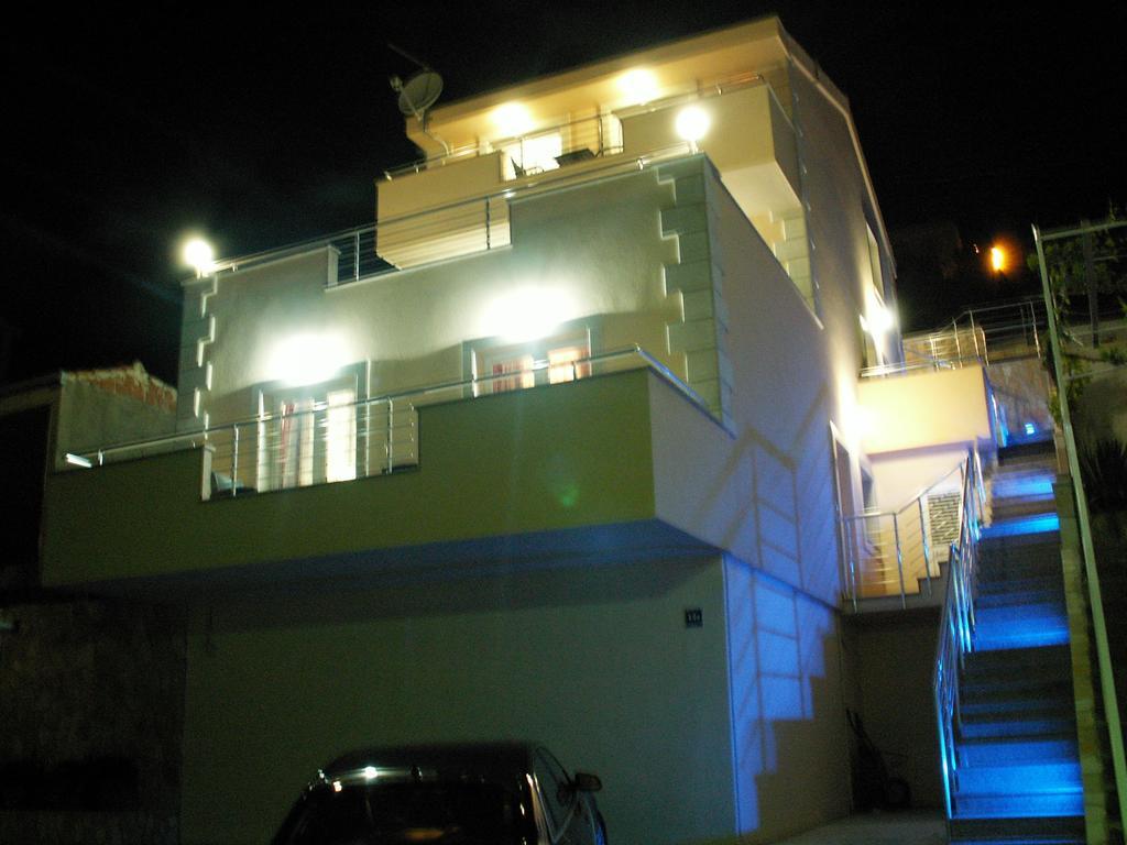 Villa Dusanka Pisak Buitenkant foto